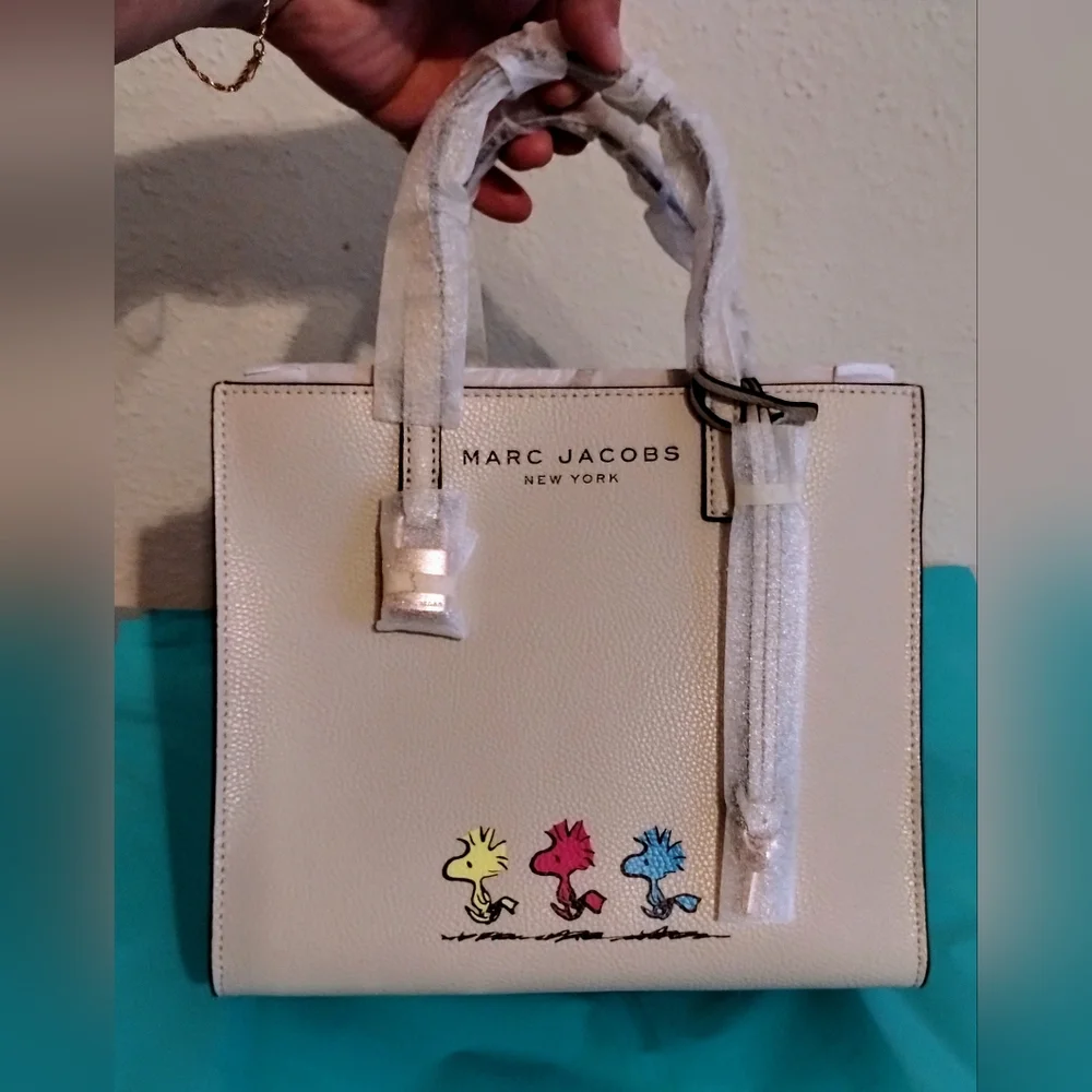 Marc Jacobs x Peanuts Mini Crossbody Bag NWT - Picture 6 of 11